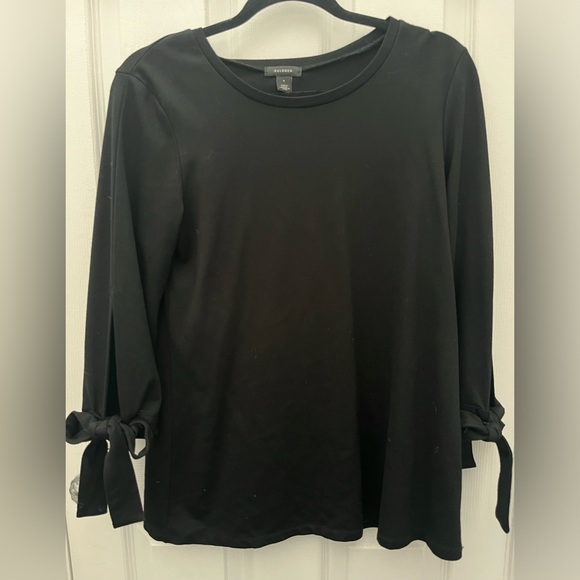 Halogen Black Top with Bows - Picture 5 of 9